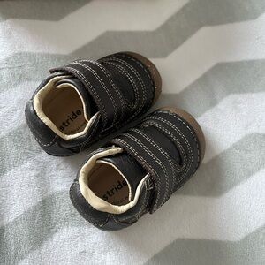 Stride Rite Brown Baby Walker Shoes with Cream Trim